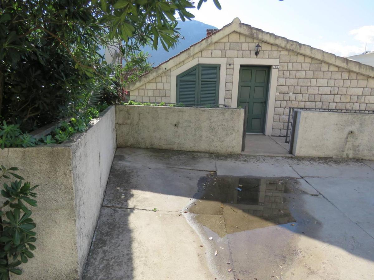 Apartmani Jasmina Kotor Luaran gambar