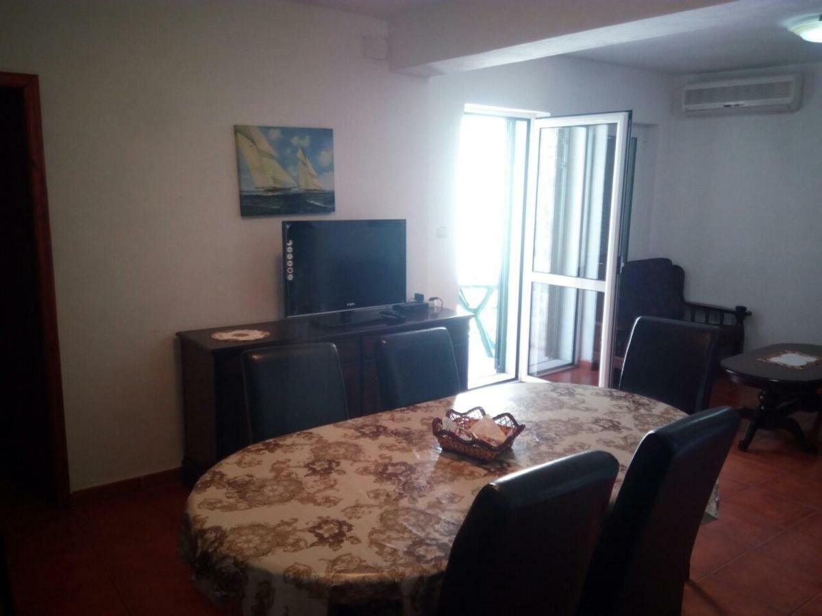 Apartmani Jasmina Kotor Luaran gambar